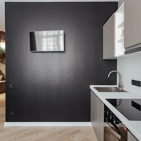 Elegant In Arcadia Apartment *